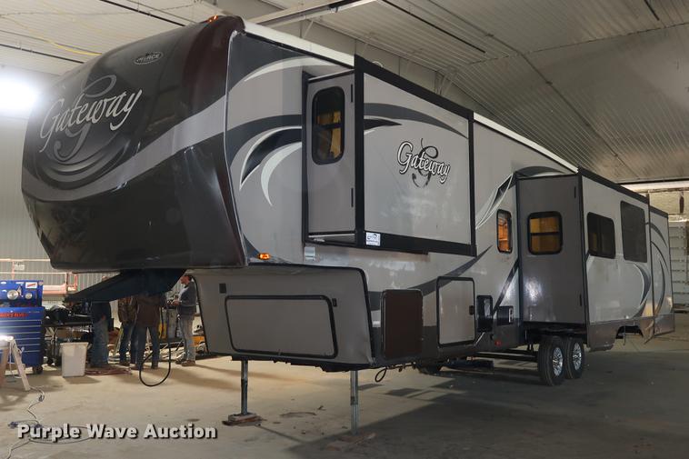 image for item DA8587 2014 Heartland 3650BH Gateway camper