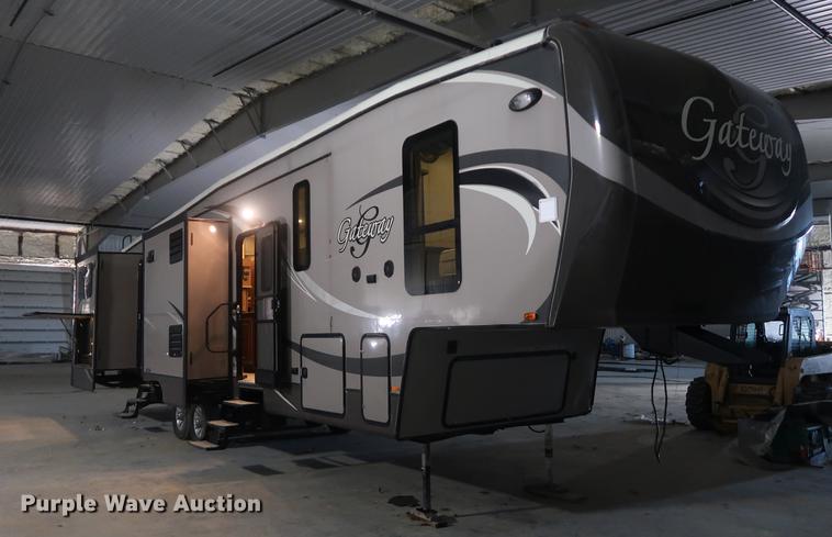 image for item DA8587 2014 Heartland 3650BH Gateway camper