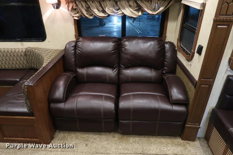 image for item DA8587 2014 Heartland 3650BH Gateway camper