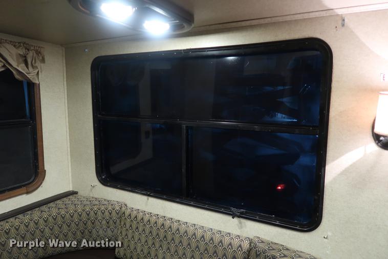 image for item DA8587 2014 Heartland 3650BH Gateway camper