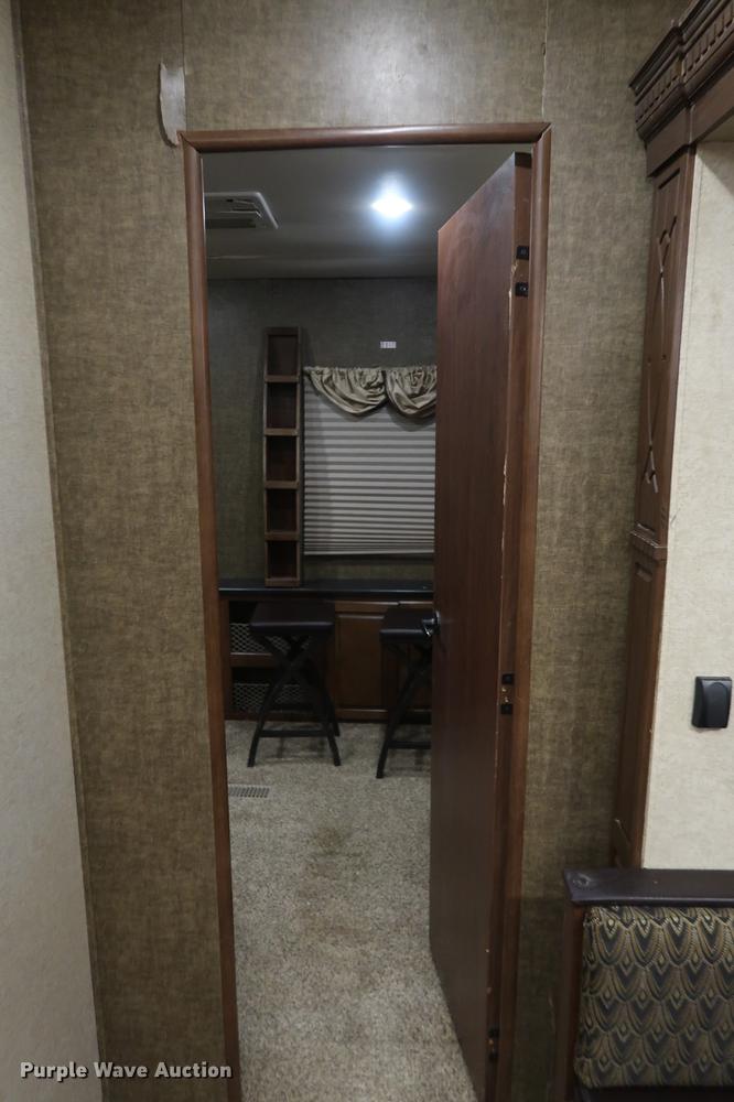 image for item DA8587 2014 Heartland 3650BH Gateway camper