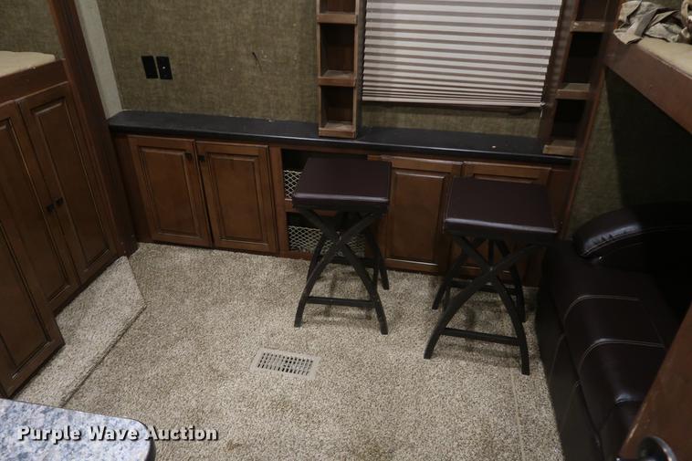 image for item DA8587 2014 Heartland 3650BH Gateway camper