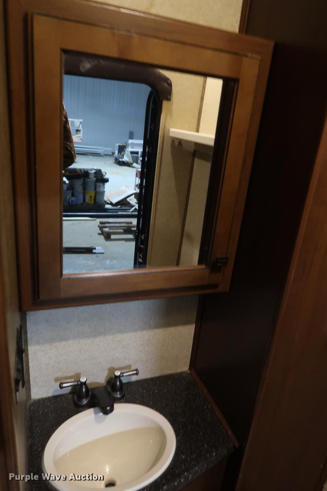 image for item DA8587 2014 Heartland 3650BH Gateway camper