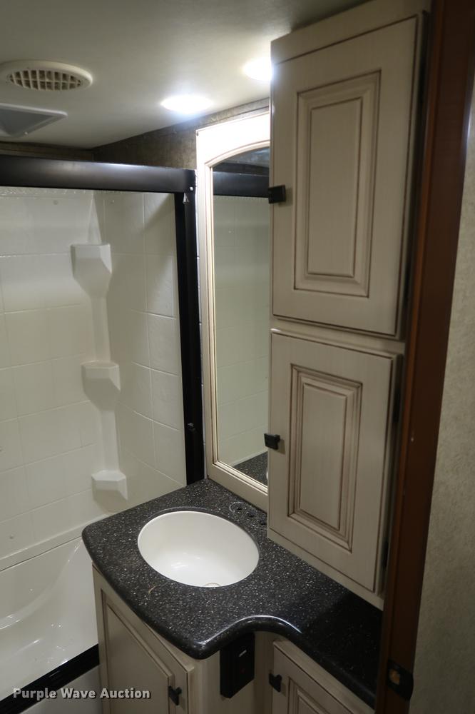 image for item DA8587 2014 Heartland 3650BH Gateway camper