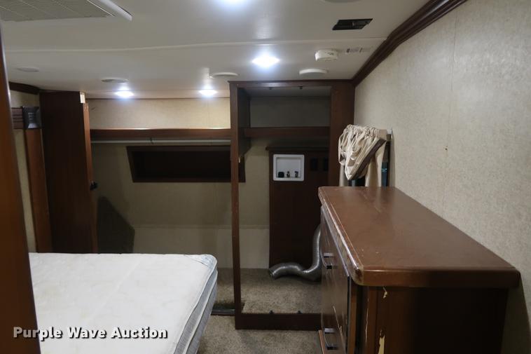 image for item DA8587 2014 Heartland 3650BH Gateway camper