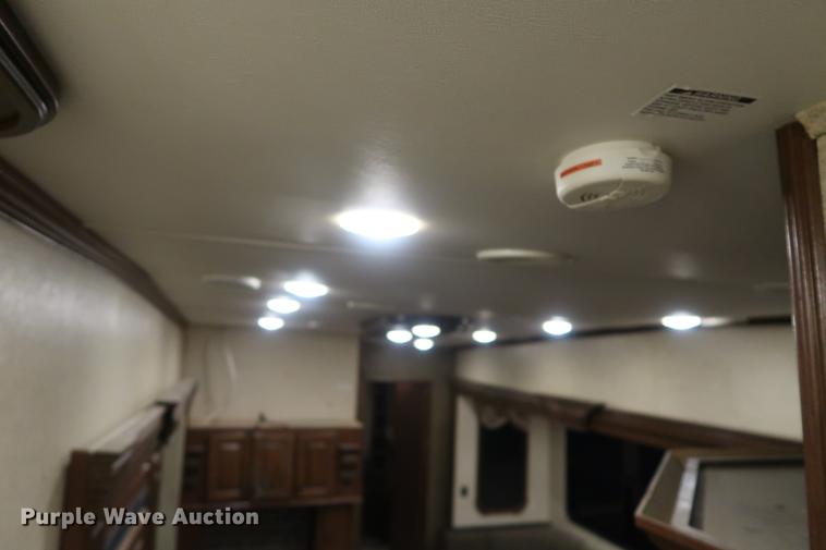 image for item DA8587 2014 Heartland 3650BH Gateway camper