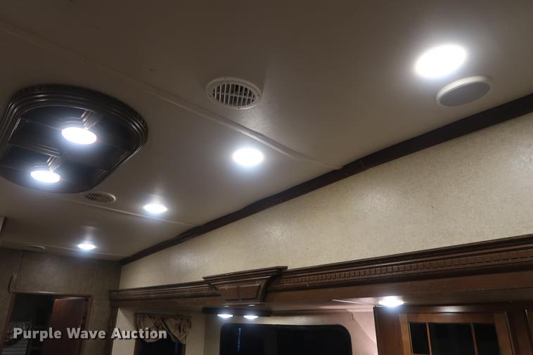 image for item DA8587 2014 Heartland 3650BH Gateway camper