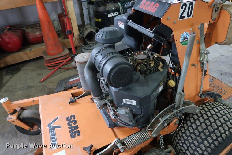 image for item DA8648 Scag V-ride ZTR mower