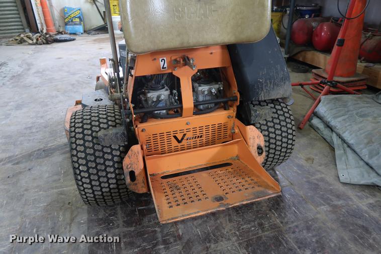 image for item DA8648 Scag V-ride ZTR mower