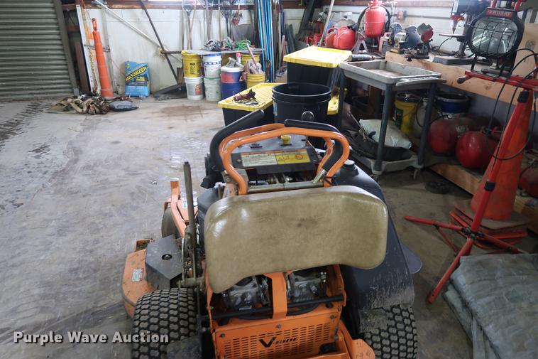 image for item DA8648 Scag V-ride ZTR mower