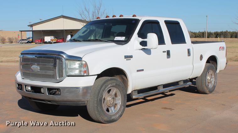 image for item DB5071 2007 Ford F250 Super Duty Lariat Crew Cab pickup truck