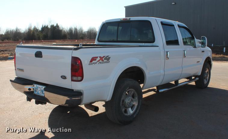image for item DB5071 2007 Ford F250 Super Duty Lariat Crew Cab pickup truck