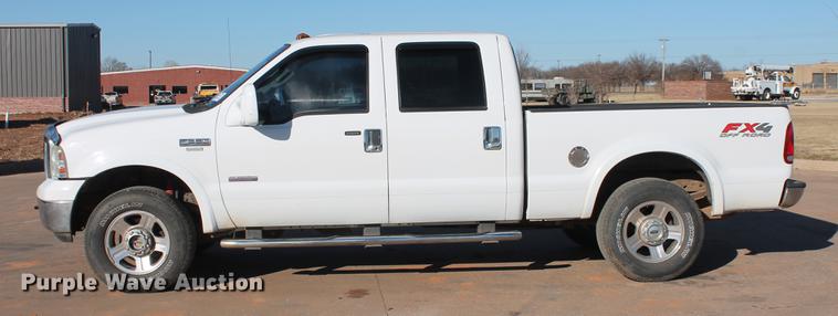 image for item DB5071 2007 Ford F250 Super Duty Lariat Crew Cab pickup truck