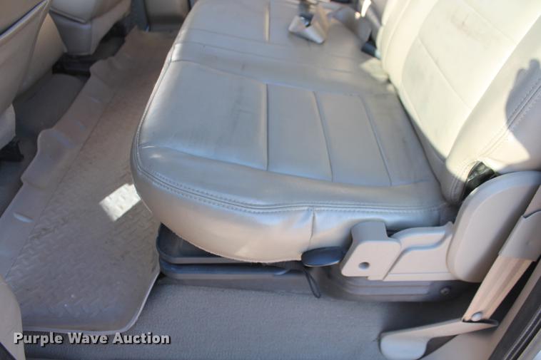 image for item DB5071 2007 Ford F250 Super Duty Lariat Crew Cab pickup truck