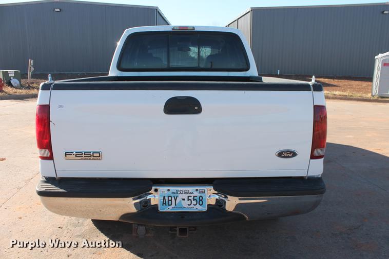 image for item DB5071 2007 Ford F250 Super Duty Lariat Crew Cab pickup truck