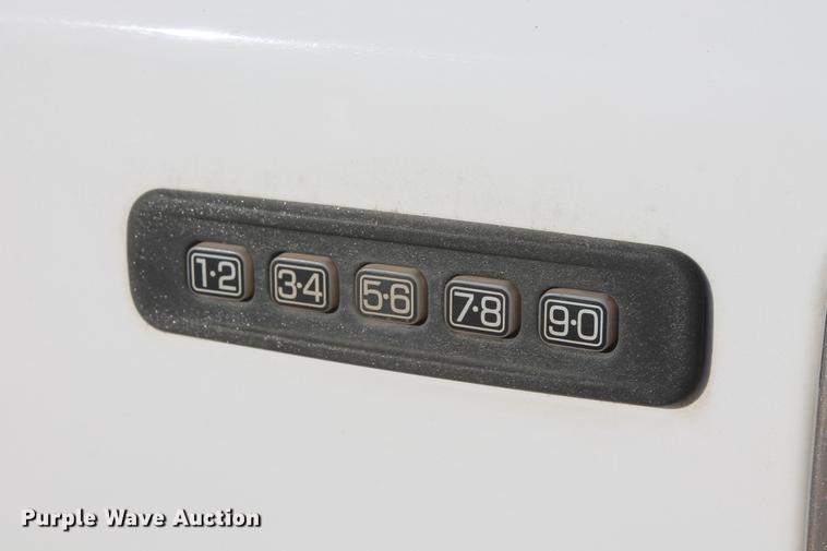 image for item DB5071 2007 Ford F250 Super Duty Lariat Crew Cab pickup truck