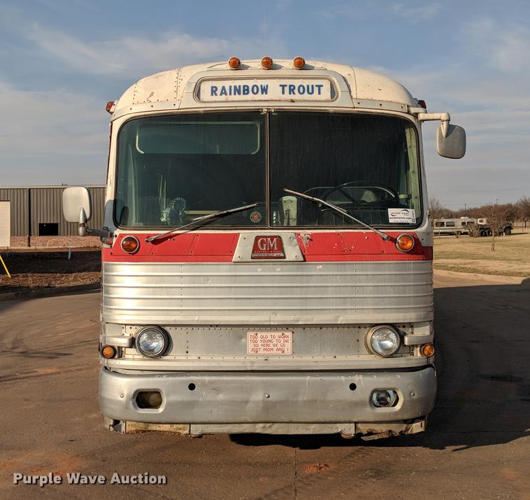 image for item DB5073 1960 GMC PD4104 coach bus