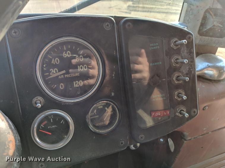 image for item DB5073 1960 GMC PD4104 coach bus