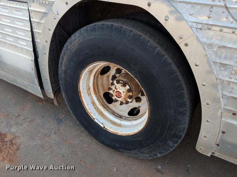 image for item DB5073 1960 GMC PD4104 coach bus