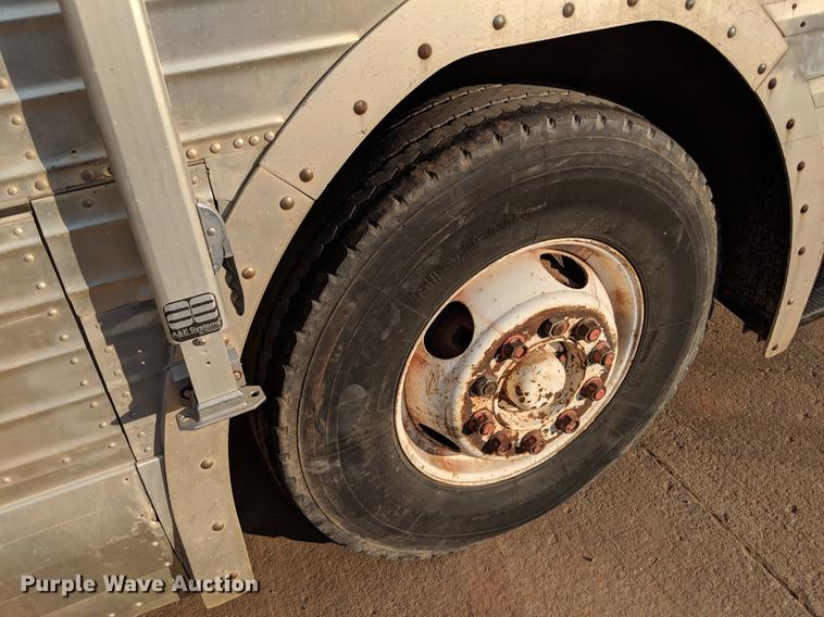 image for item DB5073 1960 GMC PD4104 coach bus