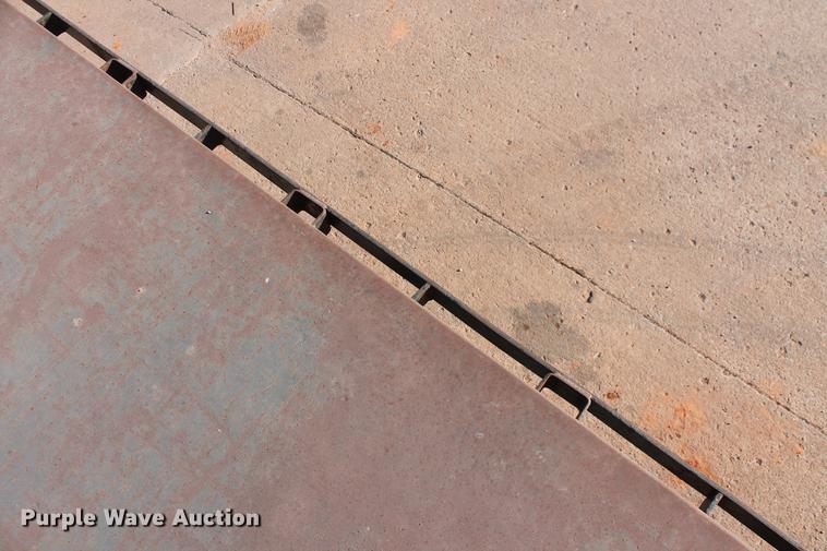 image for item DB5075 1999 GMC 7500 flat dump bed truck