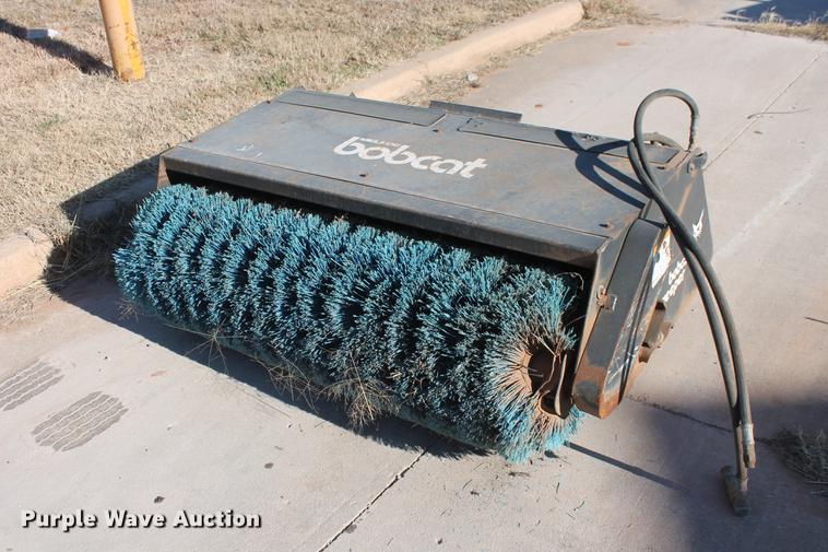 image for item DB5078 Melroe Bobcat 60 skid steer sweeper