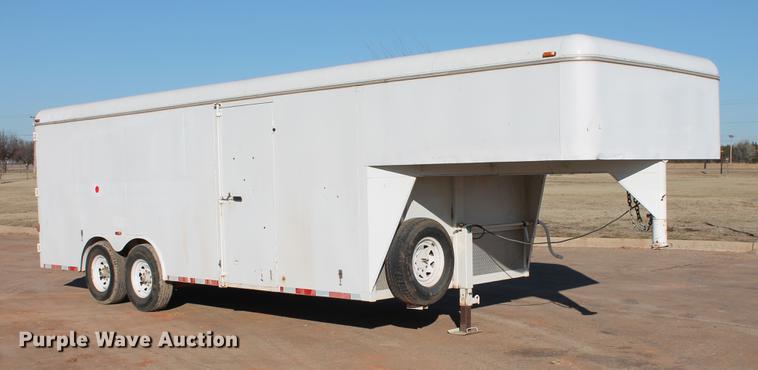 image for item DB5080 2003 CM enclosed cargo trailer