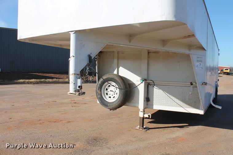image for item DB5080 2003 CM enclosed cargo trailer