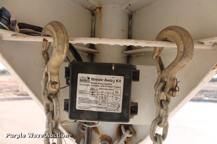 image for item DB5080 2003 CM enclosed cargo trailer