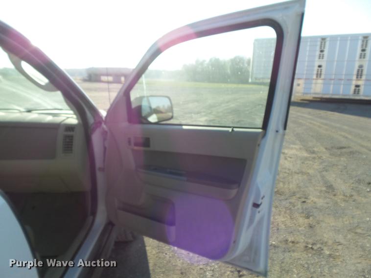 image for item DB6324 2009 Ford Escape XLT SUV