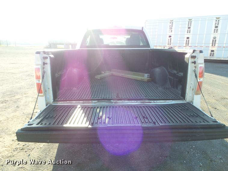 image for item DB6325 2010 Ford F150 XL SuperCab pickup truck