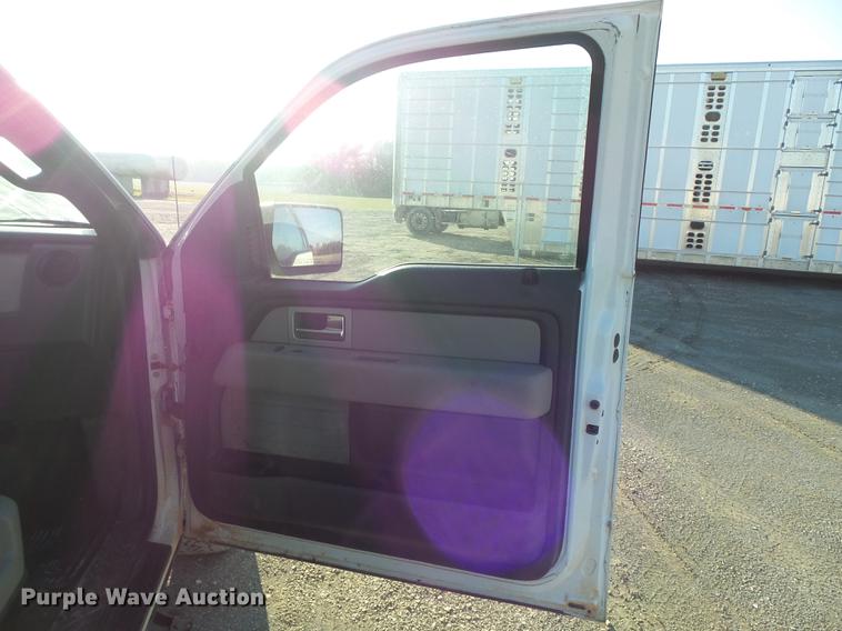 image for item DB6325 2010 Ford F150 XL SuperCab pickup truck