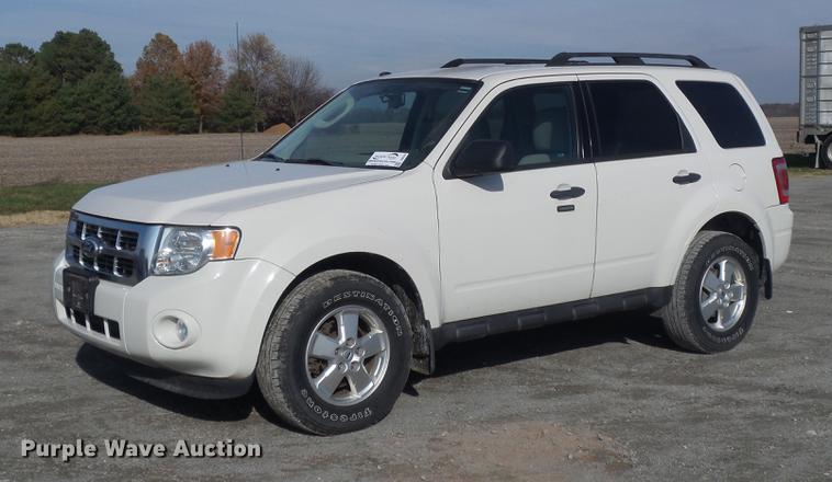 image for item DB6328 2010 Ford Escape XLT SUV