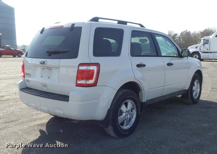 image for item DB6328 2010 Ford Escape XLT SUV