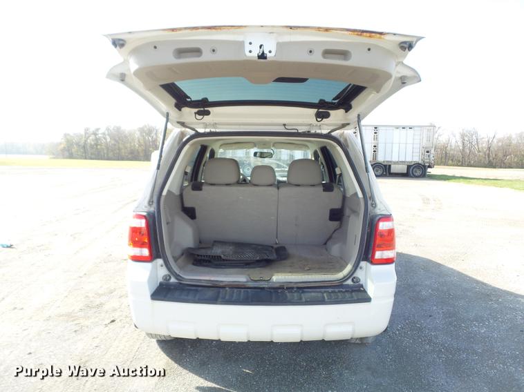 image for item DB6328 2010 Ford Escape XLT SUV