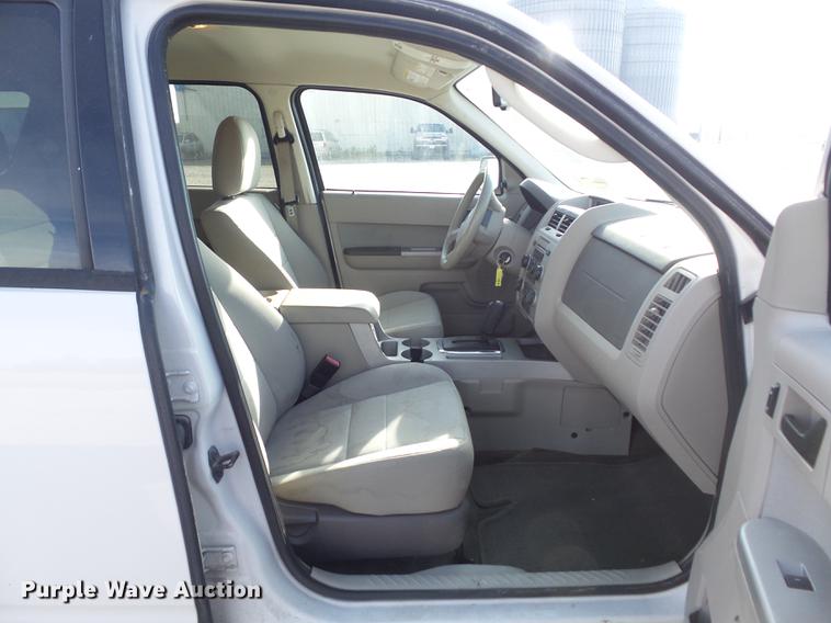 image for item DB6328 2010 Ford Escape XLT SUV