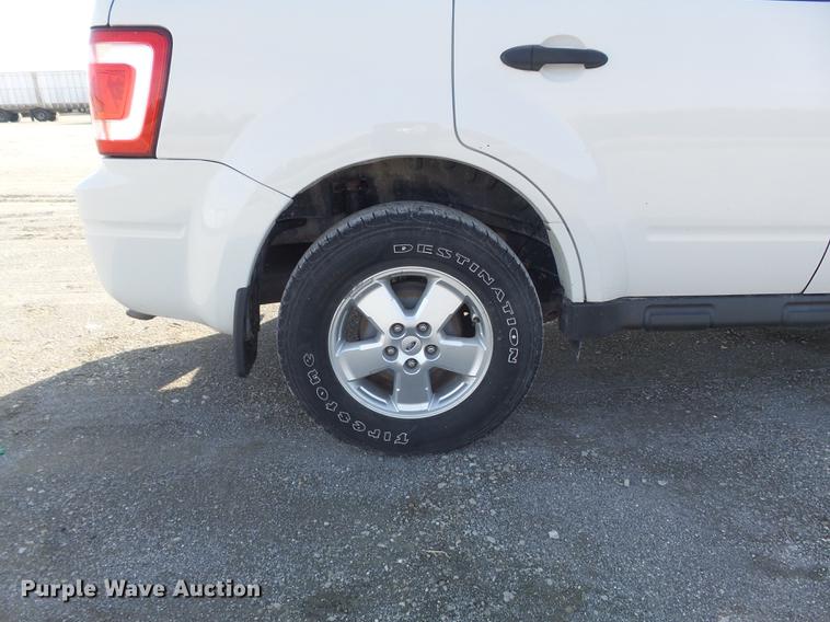 image for item DB6328 2010 Ford Escape XLT SUV