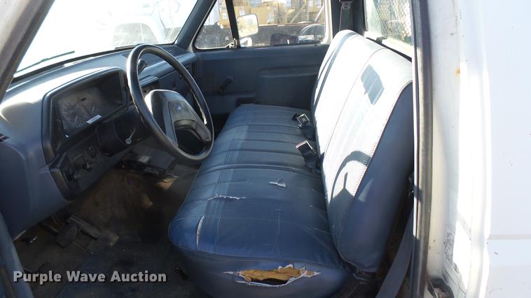 image for item DC1822 1991 Ford F250 pickup truck