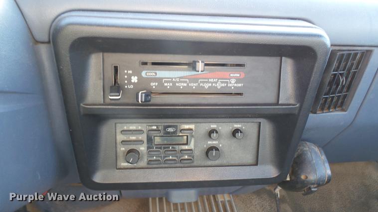 image for item DC1822 1991 Ford F250 pickup truck