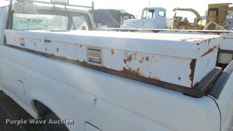 image for item DC1822 1991 Ford F250 pickup truck