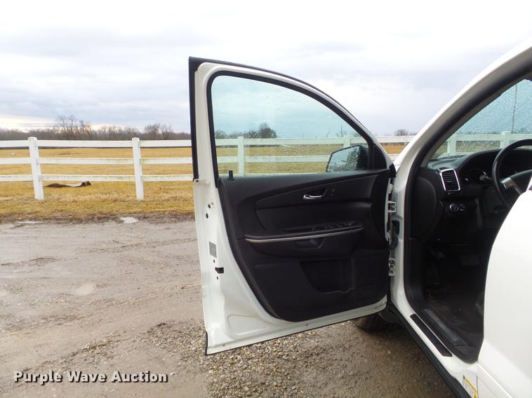 image for item DC7446 2010 GMC Acadia SUV