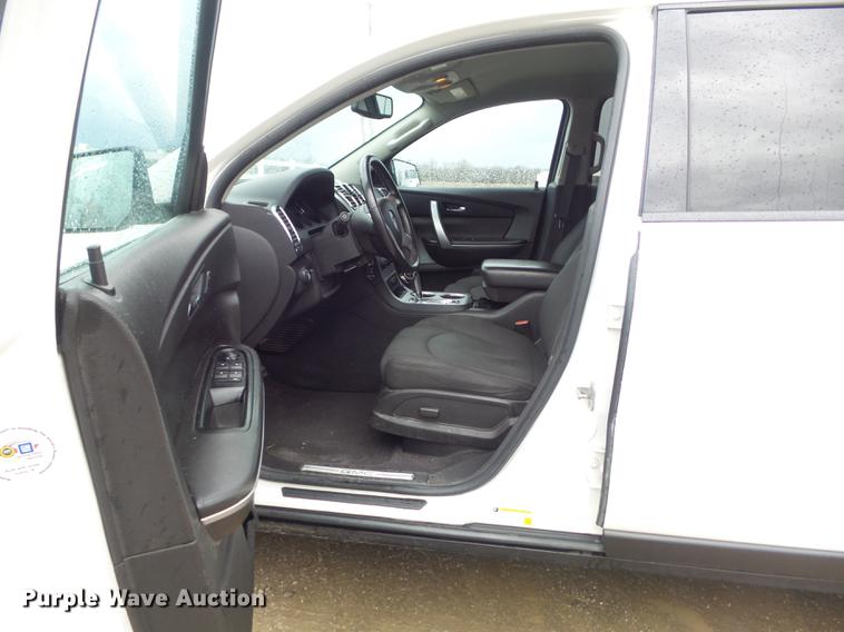 image for item DC7446 2010 GMC Acadia SUV