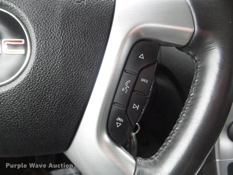 image for item DC7446 2010 GMC Acadia SUV