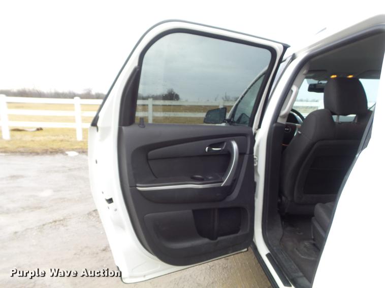 image for item DC7446 2010 GMC Acadia SUV