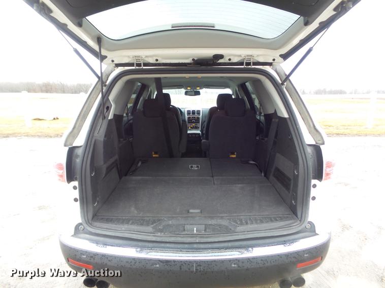 image for item DC7446 2010 GMC Acadia SUV
