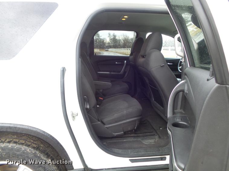 image for item DC7446 2010 GMC Acadia SUV