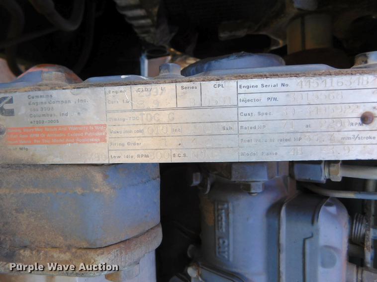 image for item DC8417 White 60 tractor