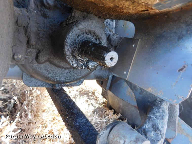 image for item DC8417 White 60 tractor