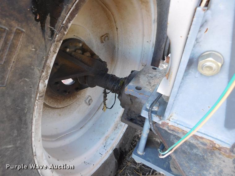 image for item DC8417 White 60 tractor