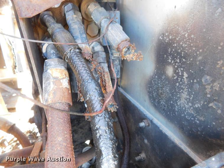 image for item DC8417 White 60 tractor